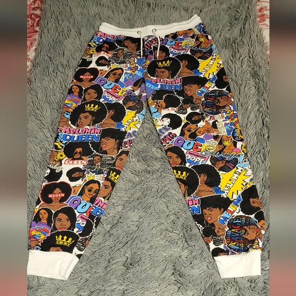 Girls Melanin Queen Graphic Joggers. - Picture 2 of 8